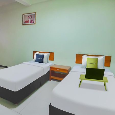 Urbanview Hotel Bartu Moh Toha Bandung By Reddoorz Buitenkant foto